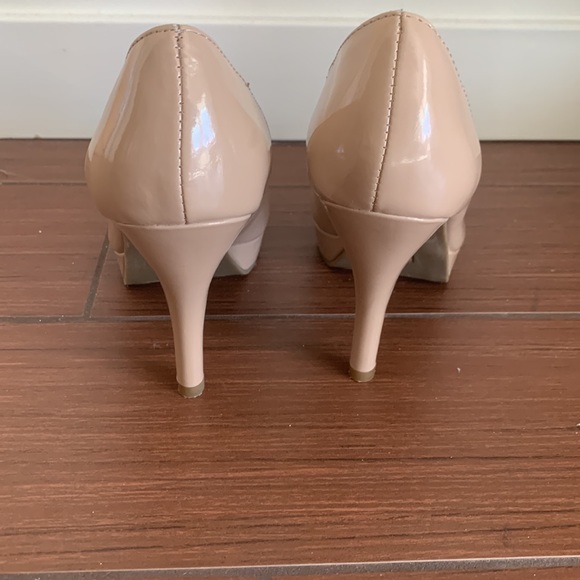 Nude heels size 9 - Picture 7 of 8